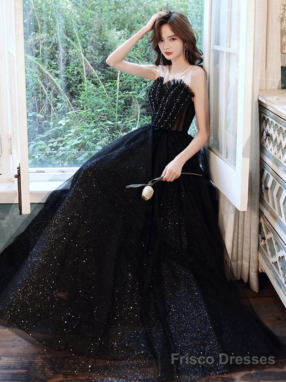 Black Sweetheart Neck Tulle Sequin Beads Long Prom Dress